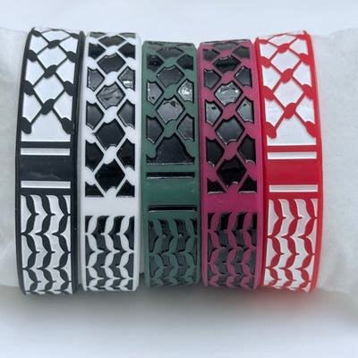 Unisex Palestinian Rubber Wristband with Engraved Keffiyeh Pattern – Available in 5 Colors