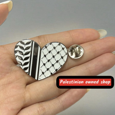 Heart-Shaped Keffiyeh Lapel Pin - A Blend of Culture and Love